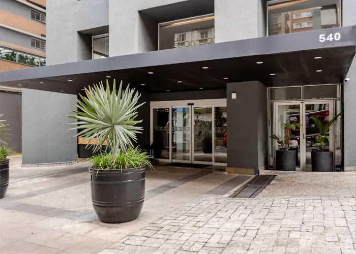 Studio no Jardins com recepção 24h e 400m do metrô São Paulo
