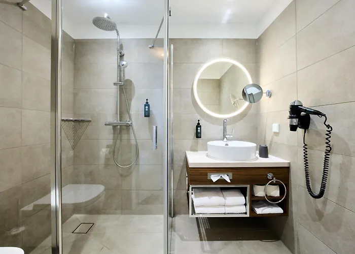 Voya Hotel