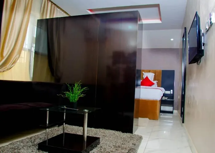 No 95 Suites VI