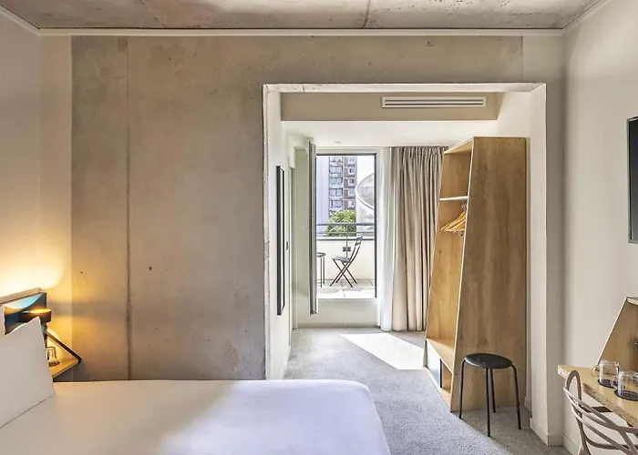 Best Western 11Bauer Paris Saint-Ouen