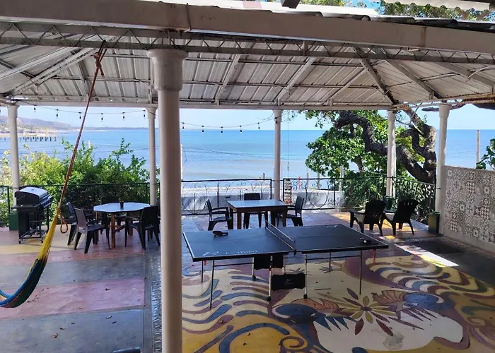 Chilamar Surf Lodge