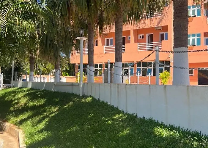 Le Paradisier Hotel Restaurant