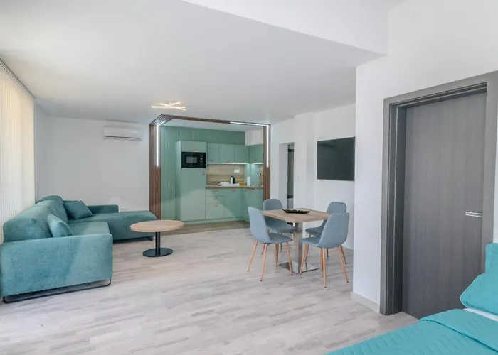 Sea Twins Luxury Aparthotel - 150 M From The Beach