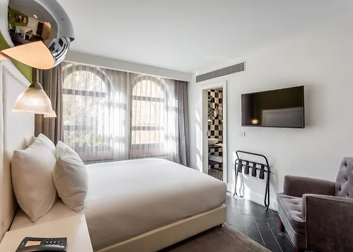 Harmony Hotel