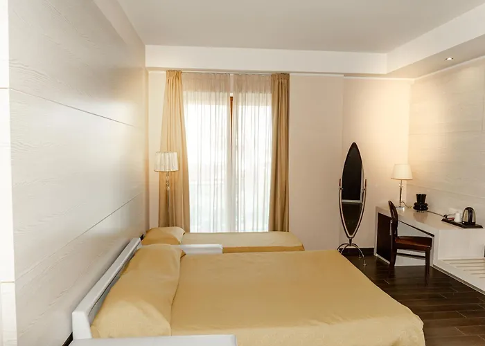 S Hotel