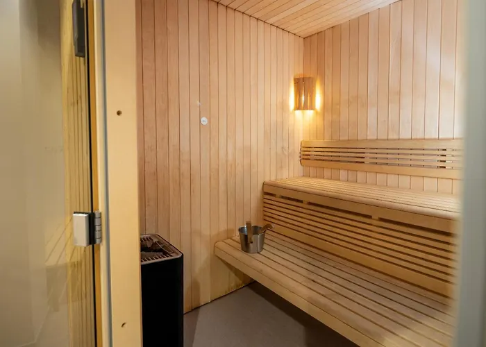 Dombas Hotel