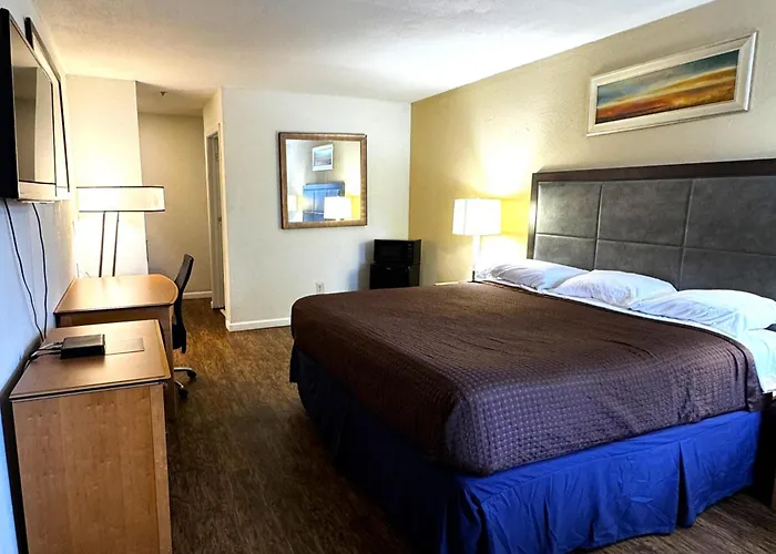 Woodbridge Inn By Oyo Rome