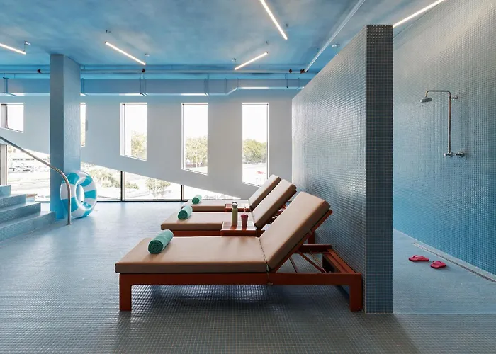 Moxy Alfragide Lisboa