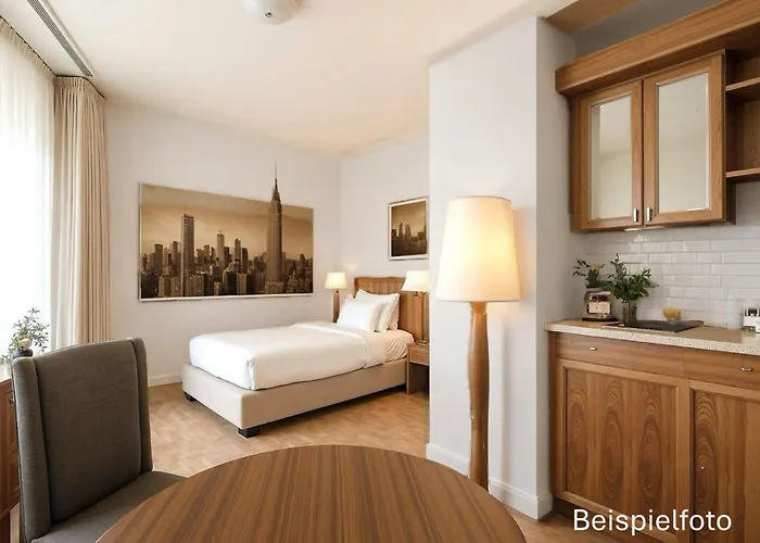 Main Plaza Suite Tower