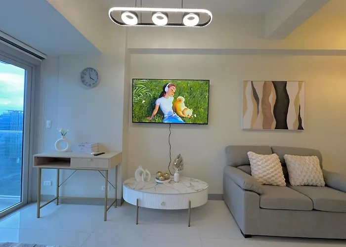 35Th Prime Staycation Bgc