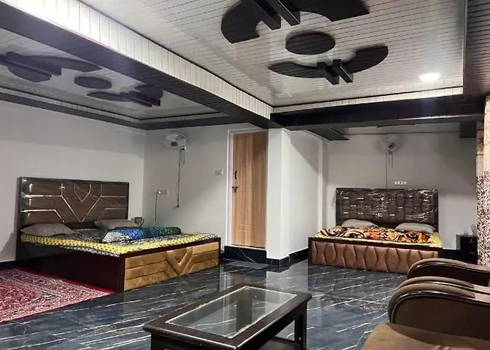 Paradise Banihal Hotel