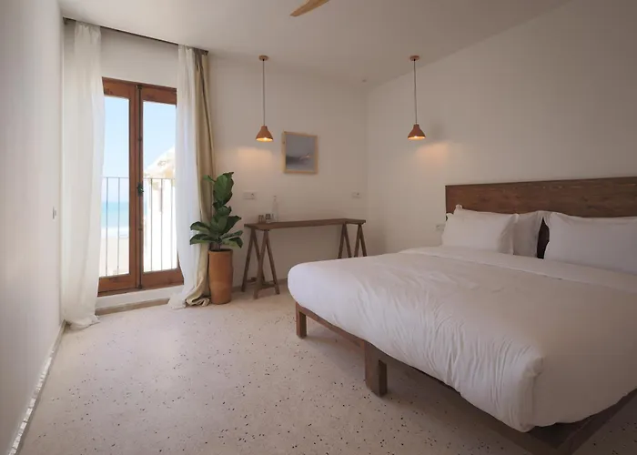 Blue Waves Surf House - Boutique Hotel Anza II
