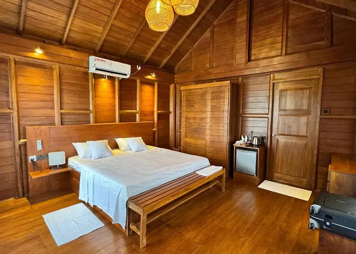 Ceylon Elegance Villa