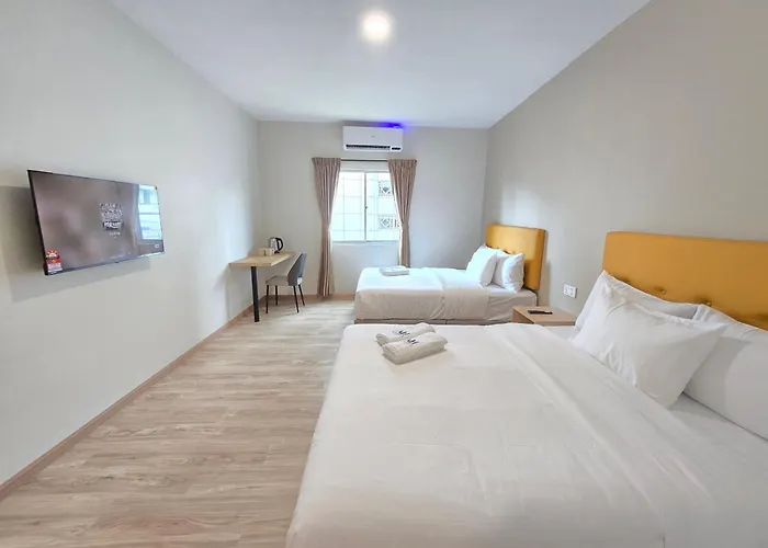 Miilehill Hotel By Maco At Jb Town Center