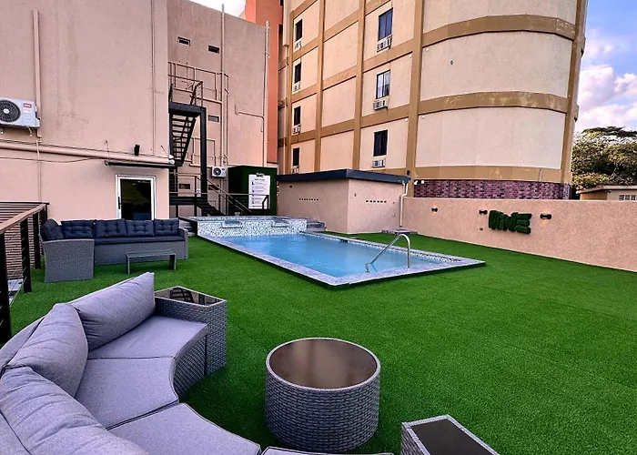 The Hive Boutique Hotel Deluxe King Room 102