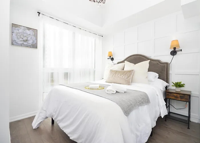 The Splendid - Luxury 1Br Uptown Toronto