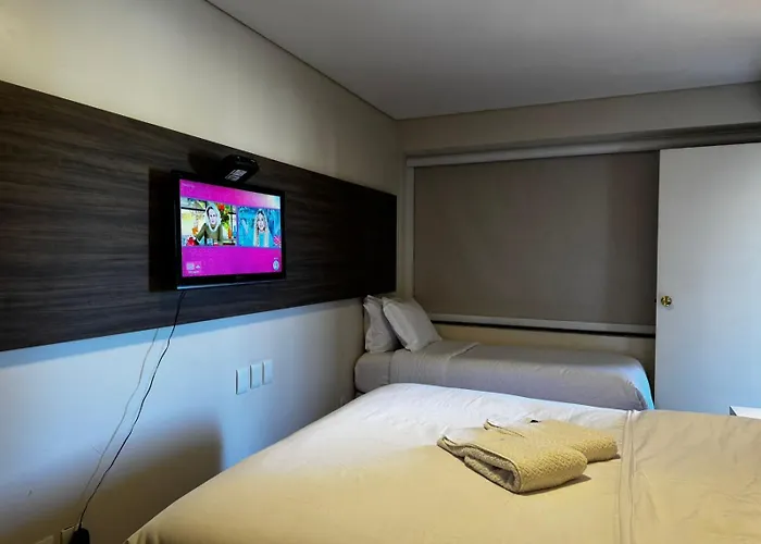 Apto Batel dentro do Hotel com Vaga e Piscina