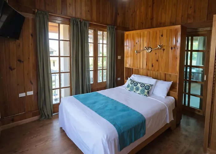 Hotel Neptuno Refugio