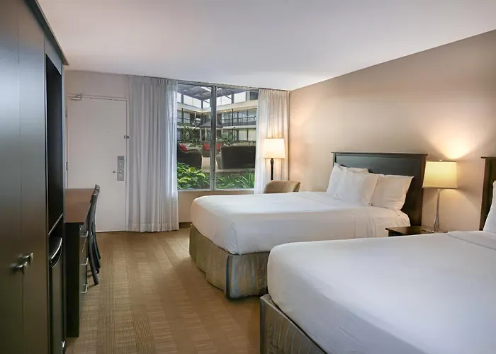 Skyline Hotel & Waterpark