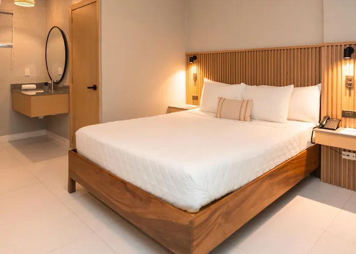 Hotel Roca Sunzal