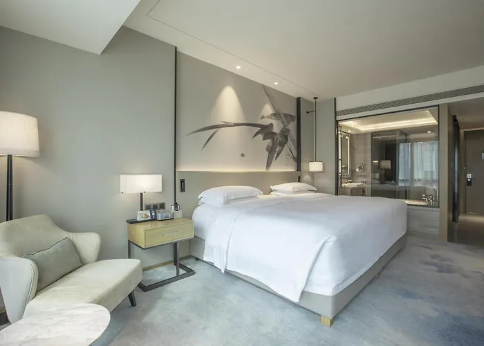 Doubletree By Hilton Shenzhen Longhua: Central Location Near Metro & Attractions