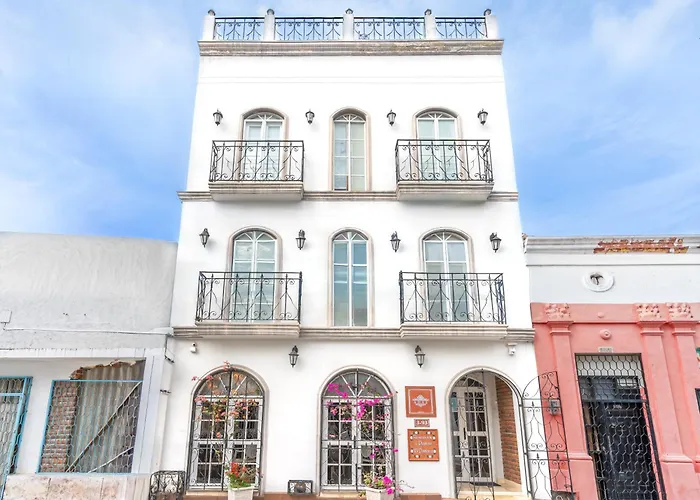 Hotel Boutique Adaz