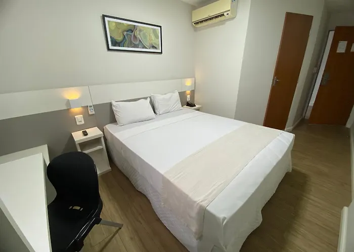 Bristol Easy Hotel - Rio Bonito