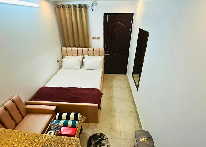 Hotel New Kalabgan Residential