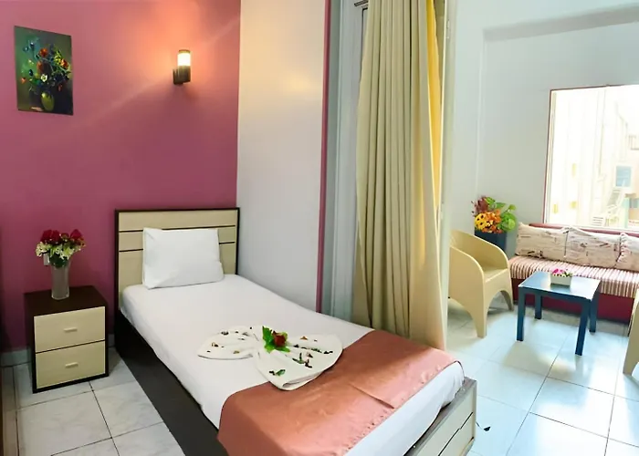Hostgram Hotel City View