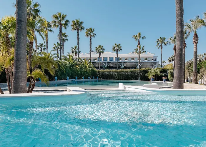 Savoy Hotel & Spa - Preferred Hotels & Resorts