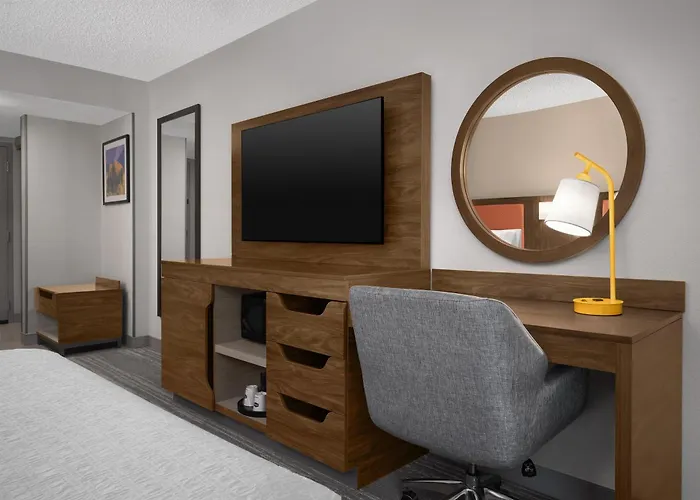 Hampton Inn & Suites Denver-Cherry Creek