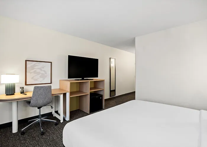 Spark By Hilton Bettendorf Quad Cities