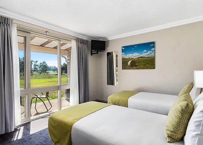 Quality Inn Carriage House