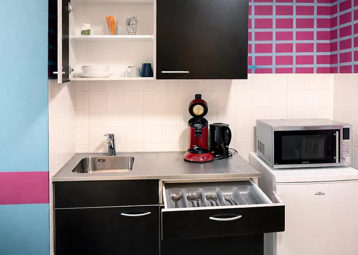 Amsterdam Teleport Hotel - Free Parking