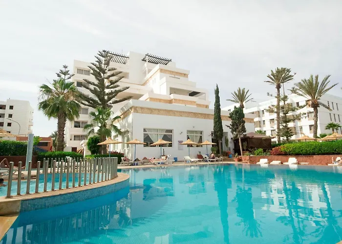 Intouriste Hotel & Suites
