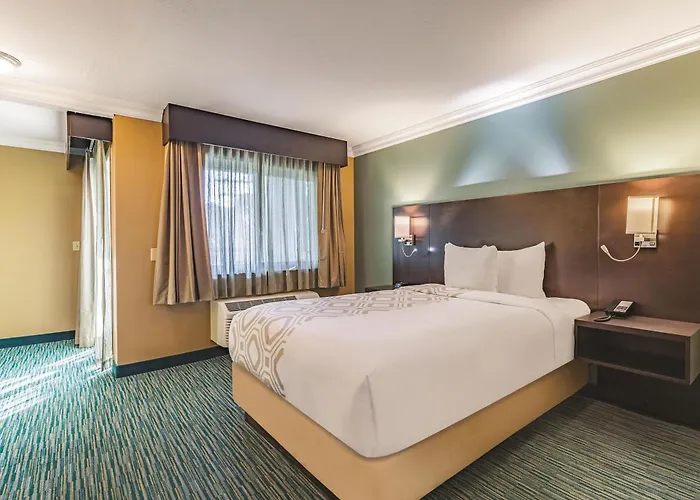 La Quinta Wyndham Sfo Airpt West Millbrae-Pres Award Winner-Free Arprt Shtl Until 110Am