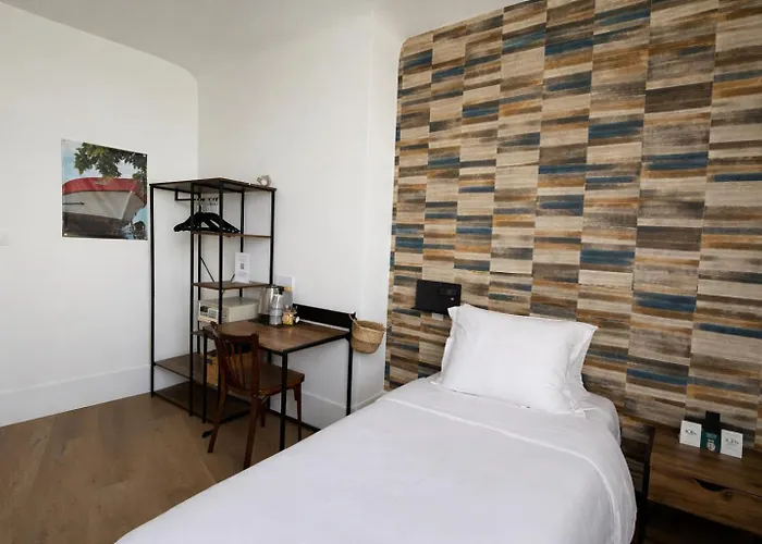 Hôtel La Porte Saint Pierre-Logis Hôtel Intra Muros RÉNOVÉ en 2026