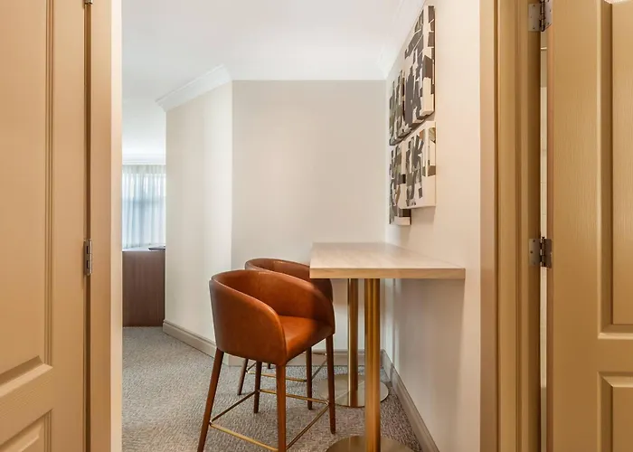 Velora Hinton, An Ascend Collection Hotel