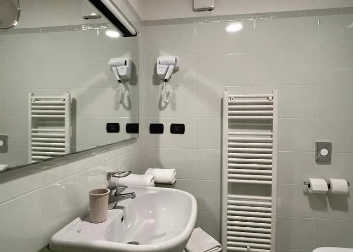 Master Hotel