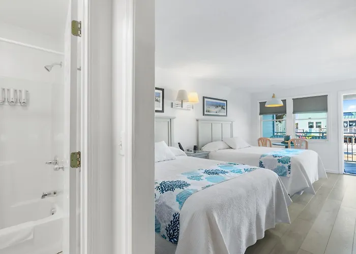 The Ocracoke Harbor Inn