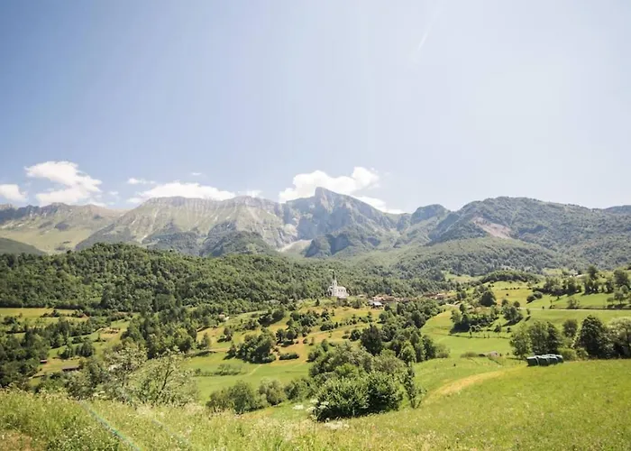 Apartma Luna With Mountain View