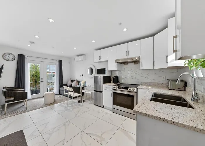 Entire New Cozy And Modern 2-Storey House