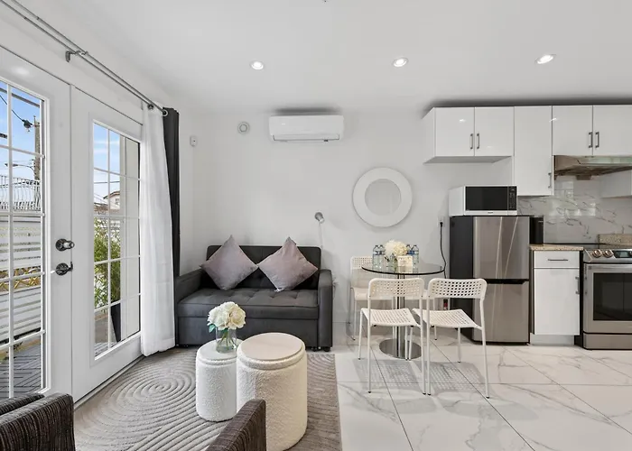 Entire New Cozy And Modern 2-Storey House