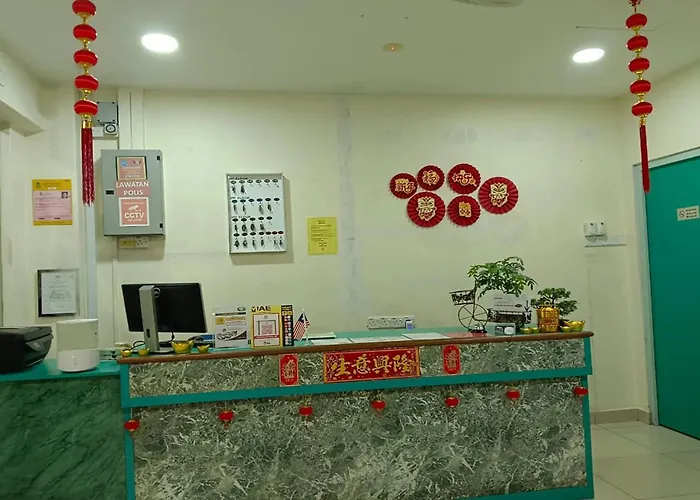 Sun Tree Hotel At Triang
