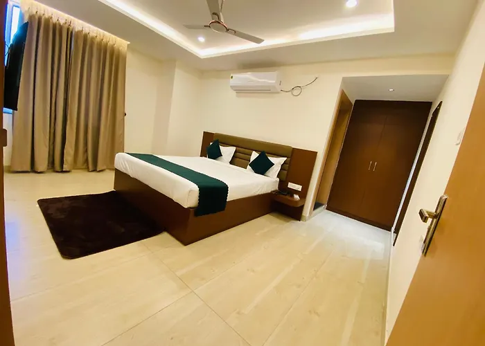 Hotel Ananta