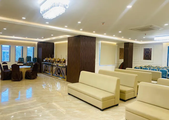 Hotel Ananta