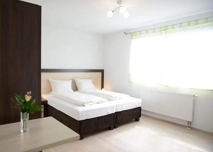 Naturparkhotel & Landgasthof Stromberg