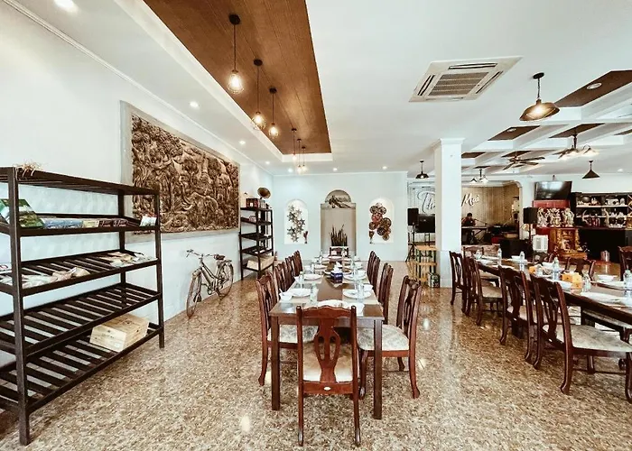 Thakhekmai Guesthouse And Restaurant