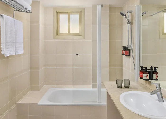 Istay By Nh Zaragoza Sport Hotel