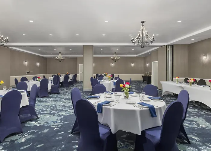Doubletree By Hilton Salisbury